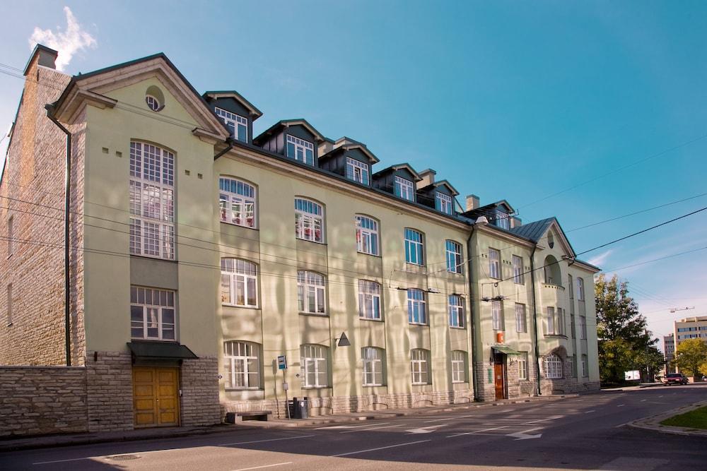 City Hotel Tallinn By Unique Hotels Екстер'єр фото